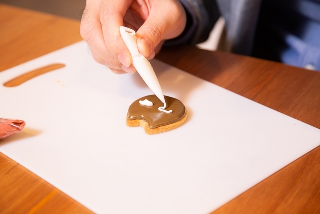 お菓子作り初心者の小野友樹さんがアイシングクッキー作りに挑戦！【Ｄ×２ 真・女神転生リベレーション編】