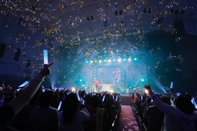 鈴村健一さんの音楽活動10周年イヤーを締めくくったライブ「鈴村健一 LIVE 2019 