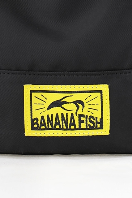 『BANANA FISH』のイメージリュック・スマホ対応ポーチ・巾着ポーチ(全2種)が、コスプレショップACOS(アコス)より発売決定！