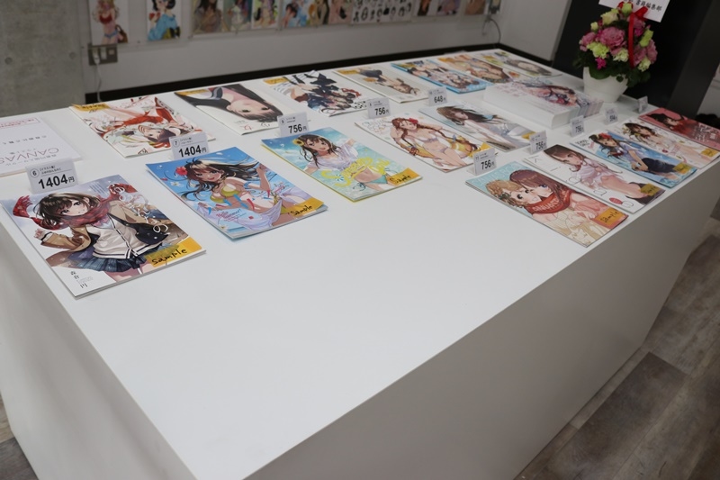 森倉円さん初個展『Girl Friend』をレポート！ オリジナル美少女作品の展示だけでなく『キズナアイ』などの商業作品も一堂に集結！の画像-33