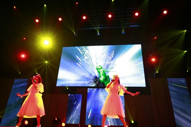 ClariSのアルバムリリースツアーが大盛況のうちに閉幕！　ファイナル公演で新たに秋のライブハウスツアーを発表の画像-2