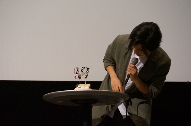映画『クロノス・ジョウンターの伝説』下野紘さん・井桁弘恵さんらが公開記念舞台挨拶に登壇！　撮影時のエピソードを披露