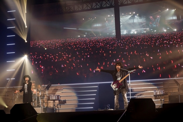 スペシャルゲストの坂本真綾さんが『トライアングラー』を熱唱！　時空を超えた一夜となった「Macross CROSSOVER LIVE 2019」公式レポートの画像-2