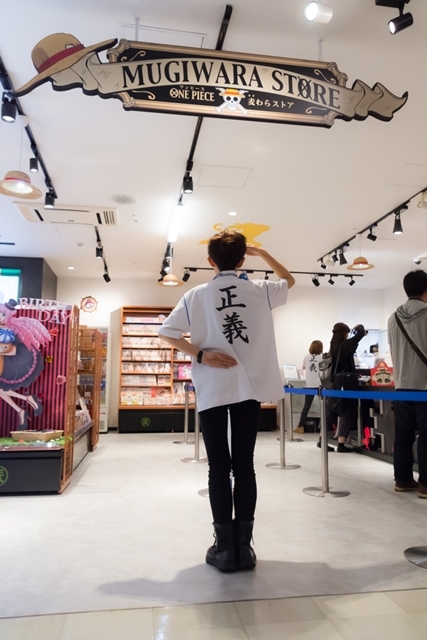 ルフィ＆チョッパーがお出迎え！　そして尾田栄一郎先生描き下ろしの限定商品も！　公式グッズショップ「麦わらストア」渋谷新店舗をフォトレポートの画像-3