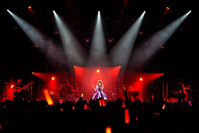 デビュー10周年イヤーを締めくくる「中島 愛 10th Anniversary Live ～Best of My Love～」公式ライブレポートが到着！-8