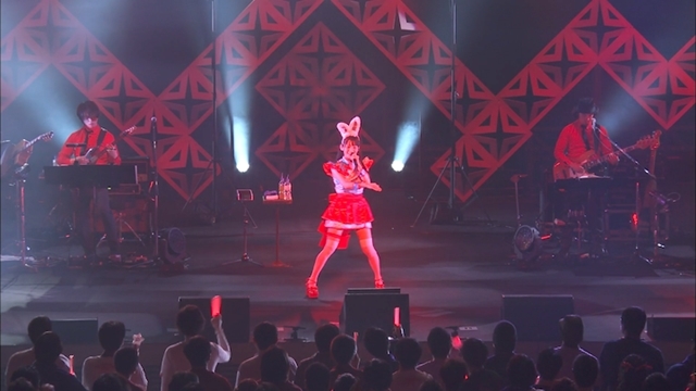 「上坂すみれのノーフューチャーダイアリー2019 LIVE Blu-ray」トレーラー映像公開！　上坂さんの奇想天外なライブの模様を全曲ダイジェストで楽しめる！の画像-4