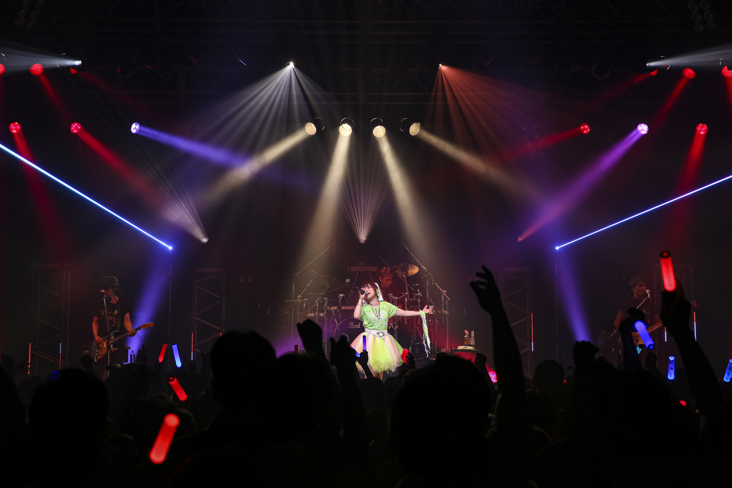 KOTOKOさんのアルバム「tears cyclone -醒-」を携えてのライブツアーファイナル公演より公式レポ到着！　「恋愛CHU!」や「さくらんぼキッス～爆発だも～ん～」などを披露！の画像-4