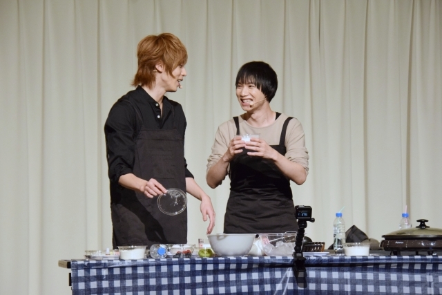 染谷俊之さんと植田圭輔さんがホットケーキ作りにチャレンジ！　『たびメイト Season2』ファンミーティング【第1部】をレポート-15