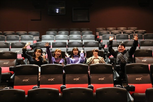 『劇場版 ハイスクール・フリート』4DXを体験した夏川椎菜さん、Lynnさん、黒瀬ゆうこさん、大空直美さんらの感想は？海戦バトルシーンはまさに「衝撃に備えて！」