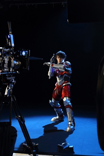 アニメ『ULTRAMAN』声優の木村良平さん＆江口拓也さんが出演する実写PVのメイキングスチール公開！　OLDCODEXの新主題歌が聴ける最新PVも公開の画像-3