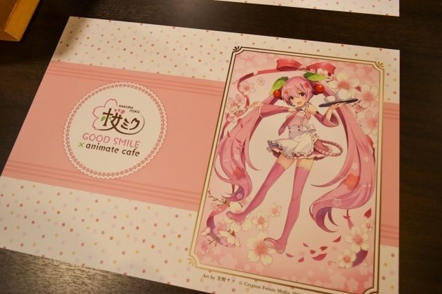 『桜ミク』×アニメイトカフェのコラボレポート｜ミクたちとオリジナルメニューでお花見気分を満喫しよう！