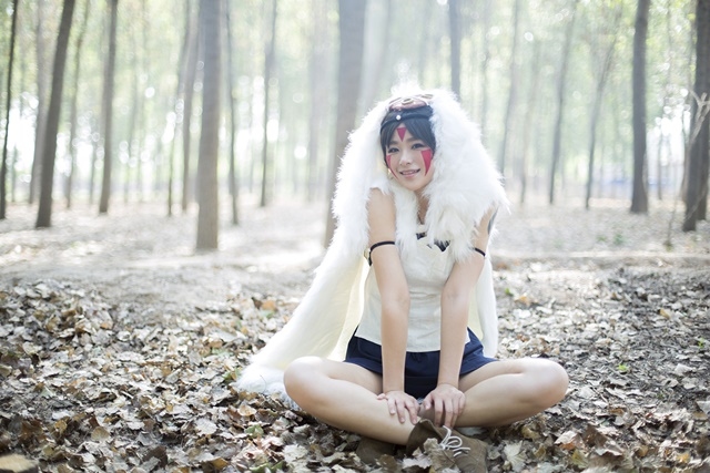 人気ジブリ映画『もののけ姫』犬神に育てられた少女・サンのコスプレ特集！自然の中で生きる美しいサンの姿をお届けの画像-6