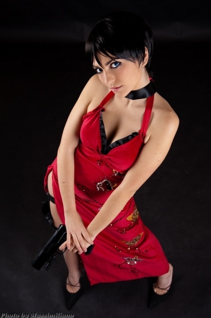 大ヒットゲーム『バイオハザード』シリーズより、謎の美女・「エイダ・ウォン」のセクシーなコスプレ写真を紹介！　エイダの美しい姿をお届け！