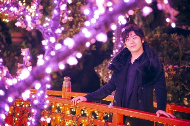 声優・古川慎さんが「TVガイドVOICE STARS vol.16」初表紙！　“クリスマスデート”グラビアを先行公開、コメントも到着の画像-2