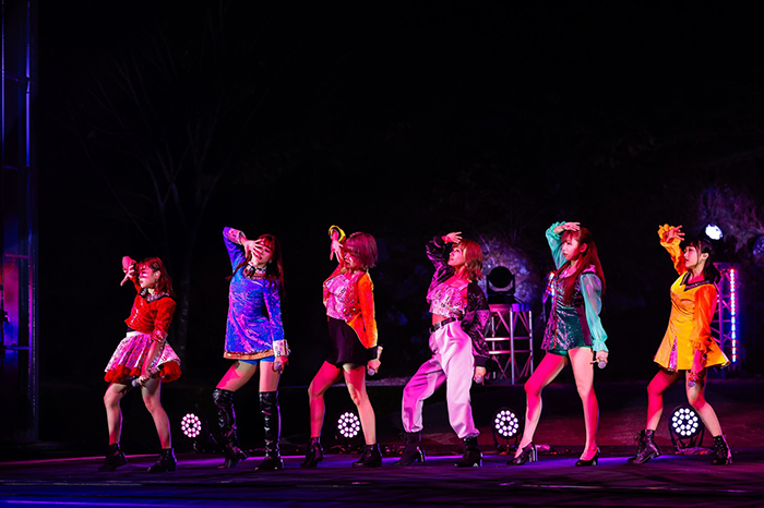 i☆Ris 8th Anniversary Live ～88888888～夜公演レポート！美しすぎる花火と最高の6人-4