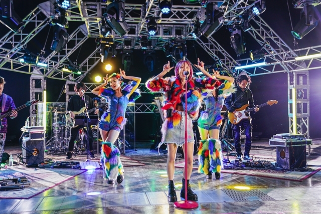 人気歌手・LiSAさん初のオンラインライブ「ONLiNE LEO-NiNE」の公式レポート到着！2021年1月13日にニューシングル「dawn」リリース決定
