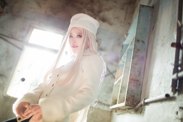 『Fate/Zero』より、アイリスフィール・フォン・アインツベルンのコスプレ特集！　全身白の服装に身を包んでいるアイリをお届け！の画像-6