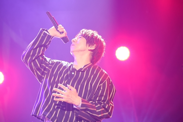 声優・羽多野渉さん、初のアコースティックライブ「Wataru Hatano Live 2021 –Thanks-」開催！　自身への誕生日サプライズにも涙の画像-8