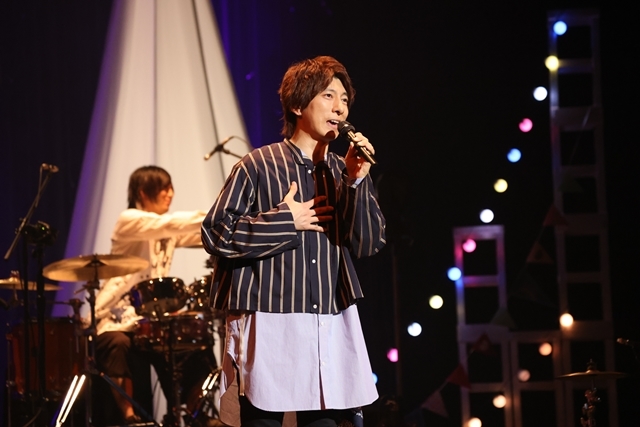 声優・羽多野渉さん、初のアコースティックライブ「Wataru Hatano Live 2021 –Thanks-」開催！　自身への誕生日サプライズにも涙の画像-9