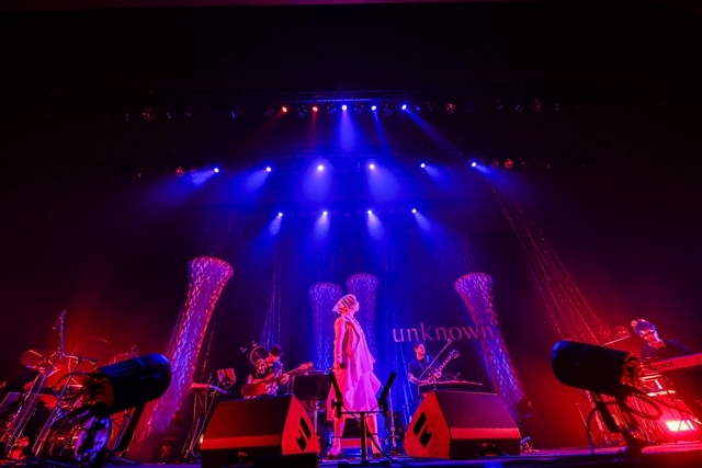 人気歌手・ReoNaさん、ワンマンコンサートツアー「ReoNa ONE-MAN Concert Tour “unknown”」スタート！　初日公演の公式レポート到着の画像-3