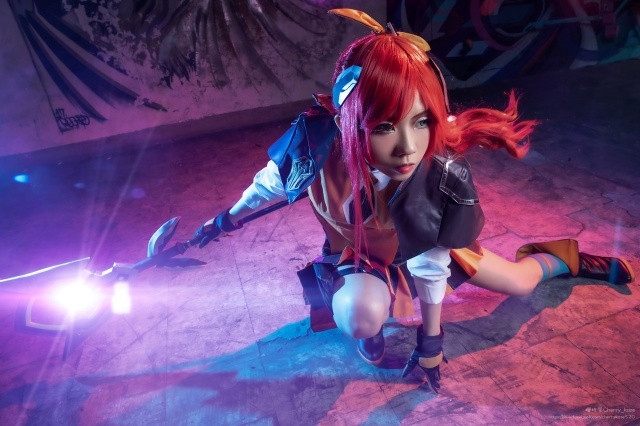 2ページ目：『LoL』ラックス、ソナ、ケイトリンの美しいコスプレ特集