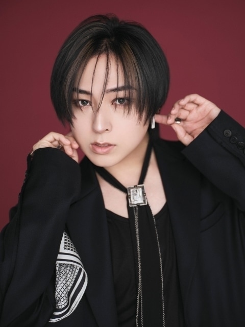 蒼井翔太