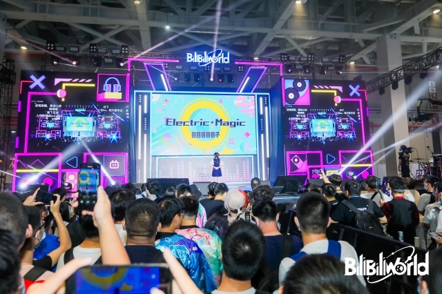 中国の大型イベント「BilibiliWorld 2021」で注目を集めた日本の人気アニメは？　中国で独自進化を遂げたVTuber、配信者、ロリータに注目が集まった会場の模様を紹介