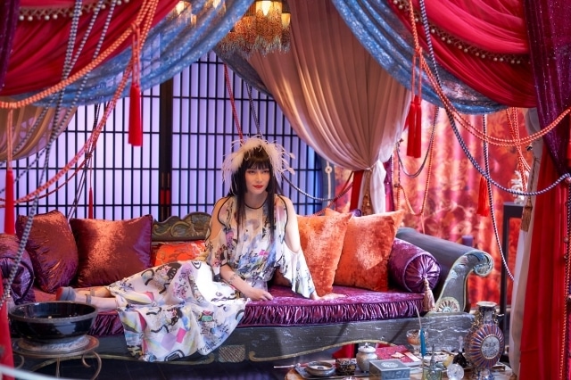 実写映画『ホリック xxxHOLiC』女優・柴咲コウさん演じる「侑子」の豪華劇中衣装写真一部が公開！　柴咲さんよりコメントが到着！の画像-3