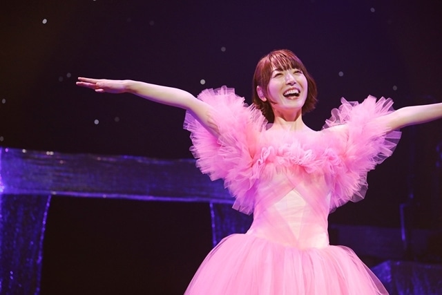 声優・花澤香菜さんのHANAZAWA KANA Live2022「blossom」東京公演より公式レポート到着！　「私たちの心に花を咲かせるライブになればいいなと思っています！」-5