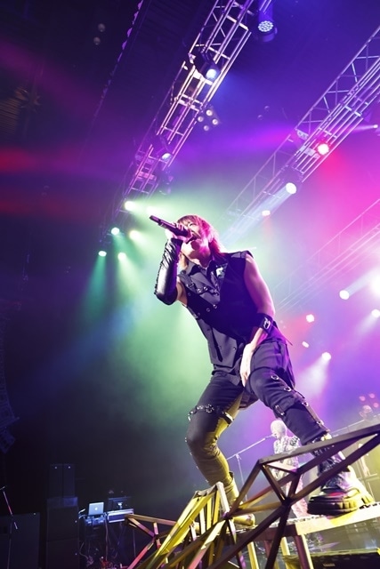ライブ「GRANRODEO LIVE TOUR 2022 “Question”」東京追加公演2日目の公式レポートが到着！　KISHOWさんとe-ZUKAさんによる圧巻のパフォーマンスに会場は熱狂！