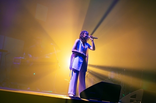 若井友希さんがソロ名義で初となるツアー「友希 1st live tour -Heart-」を完走！恍惚と不安を抱えながら魅せたパフォーマンスに感動の画像-2