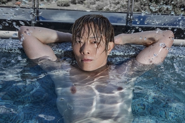 声優・谷山紀章さんの初写真集「KROSS OVER」よりSEXYな入浴シーンが初公開・コメント到着！