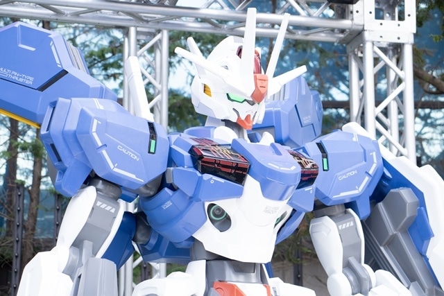 「機動戦士ガンダム 水星の魔女EXPO」フォトレポート｜2m大の「ガンダム・エアリアル（改修型）立像」や、名シーンを再現した迫力満点のジオラマなど見どころ満載！