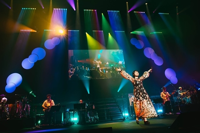 花澤香菜さんの最新ライブ「HANAZAWA KANA Live 2023 “Not As Dramatic As…”」開催！　「Call Me Everyday」で客席とコール＆レスポンスをする“もしもしタイム”復活