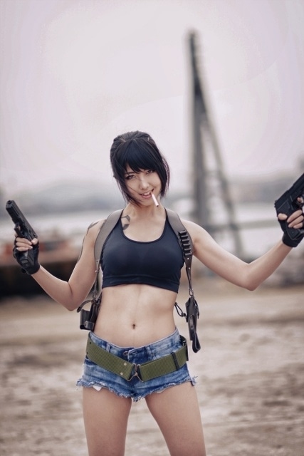 アニメ『BLACK LAGOON』のかっこいいコスプレ特集！　レヴィ、ロベルタに扮するコスプレイヤーさんたちの美麗な写真をお届け-6