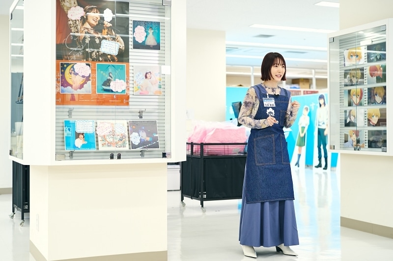 Voice Actress Kana Hanazawa's Exclusive Visit to animate's Ikebukuro Flagship Store: A Special YouTube Feature to Celebrate Two Decades in the Industry!-11