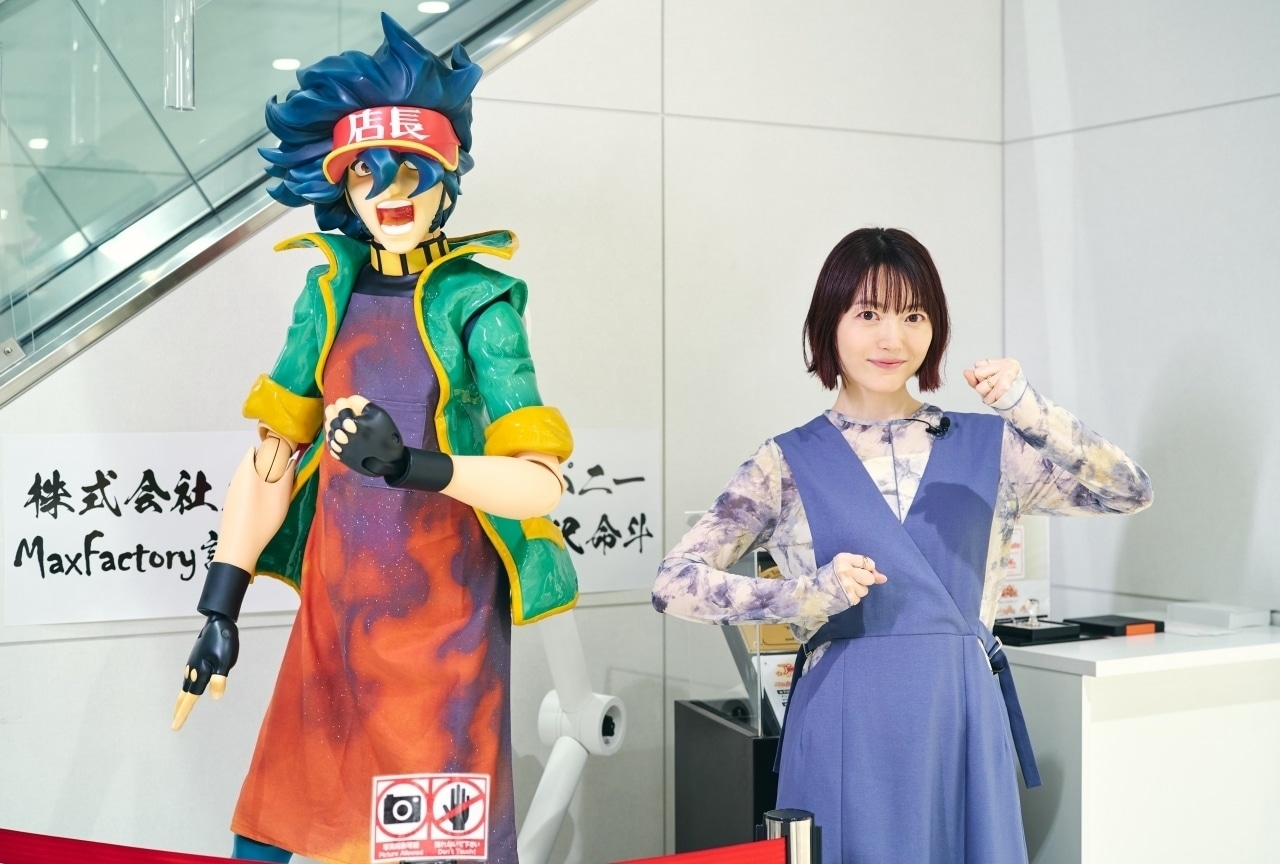 Voice Actress Kana Hanazawa's Exclusive Visit to animate's Ikebukuro Flagship Store: A Special YouTube Feature to Celebrate Two Decades in the Industry!