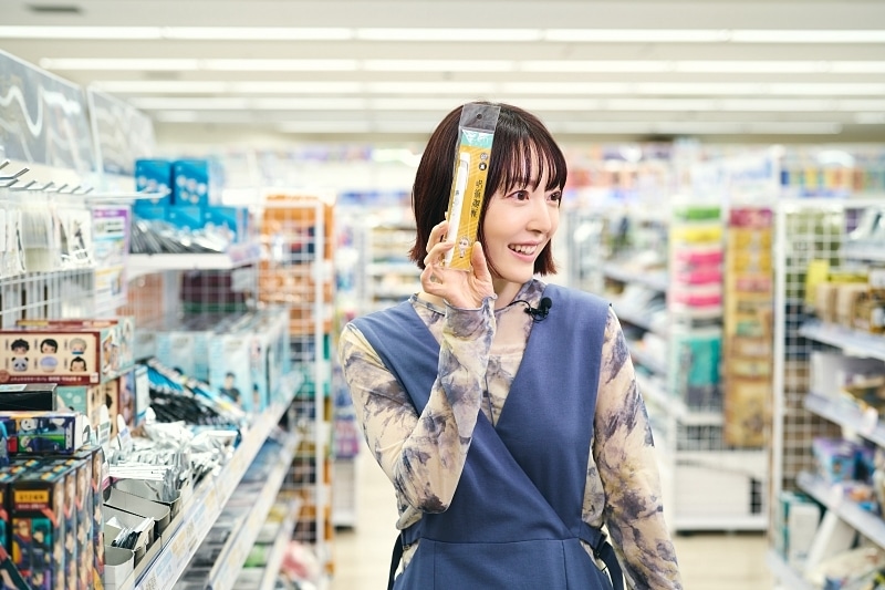 Voice Actress Kana Hanazawa's Exclusive Visit to animate's Ikebukuro Flagship Store: A Special YouTube Feature to Celebrate Two Decades in the Industry!-4