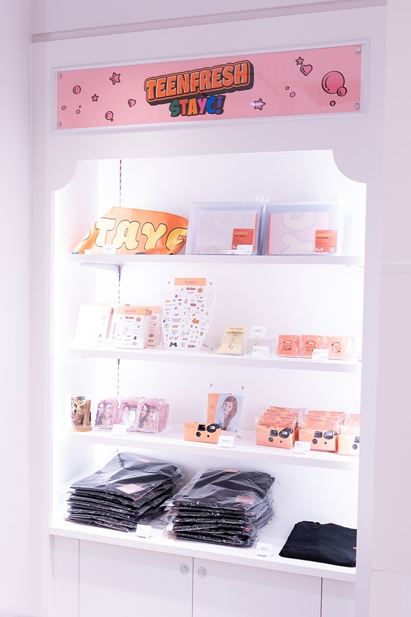 K-POPアイドルのCDやグッズが楽しめる「animate Import Shop」がついにグランドオープン！ 店内の様子をいち早くレポートします！
