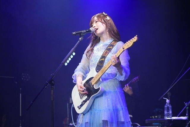 声優・直田姫奈さんが1st LIVEを開催、新曲やエレキギターの演奏を披露！　昼公演より公式レポート到着-2
