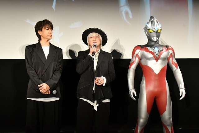 『ウルトラマンアーク』プレミア発表会に戸塚有輝さんらキャスト陣・メイン監督・テーマソングアーティスト登壇！　ウルトラマンアークの声は萩原聖人さんが担当