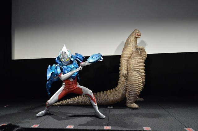 『ウルトラマンアーク』プレミア発表会に戸塚有輝さんらキャスト陣・メイン監督・テーマソングアーティスト登壇！　ウルトラマンアークの声は萩原聖人さんが担当