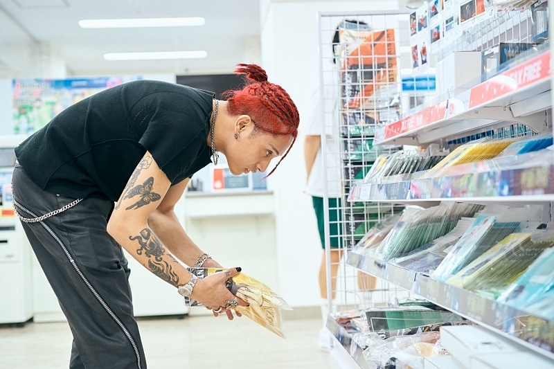 FELIP, the leading face of the Filipino music scene, visits Japan! After his first live performance in Japan, FELIP’s love for manga and anime explodes with a shopping spree! 【Pocket Money Shopping Spree with Animate】の画像-21