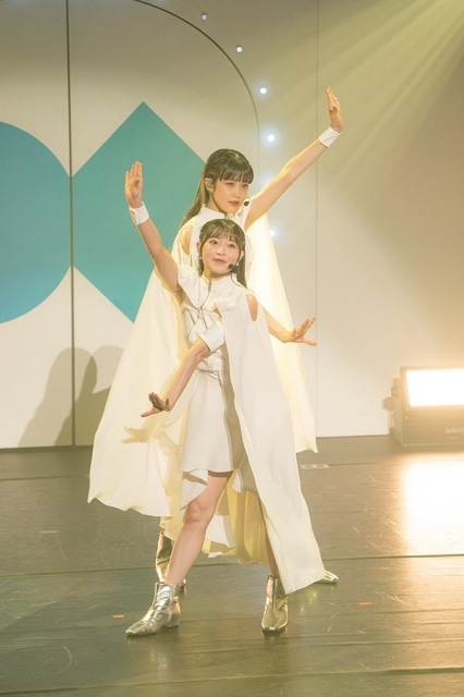 岩田陽葵さんと小泉萌香さんによるユニット・harmoeが3rd LIVE TOUR「ii’m here」を完走！　音楽と物語、そして「アイ」があふれた空間に【ライブレポート】-13