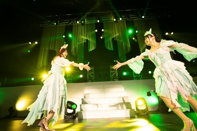 ClariS、現体制で最後のツアー全5公演を完走！　「ClariS AUTUMN TOUR 2024 ～Via Fortuna～」ツアーファイナル大阪公演レポートが到着！-5