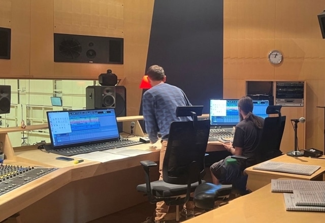 Pokémon Day2025 記念アニメーション『カイリューとゆうびんやさん』公開！　ハナ役・福本莉子さんとカイリューの2ショット写真が到着-1