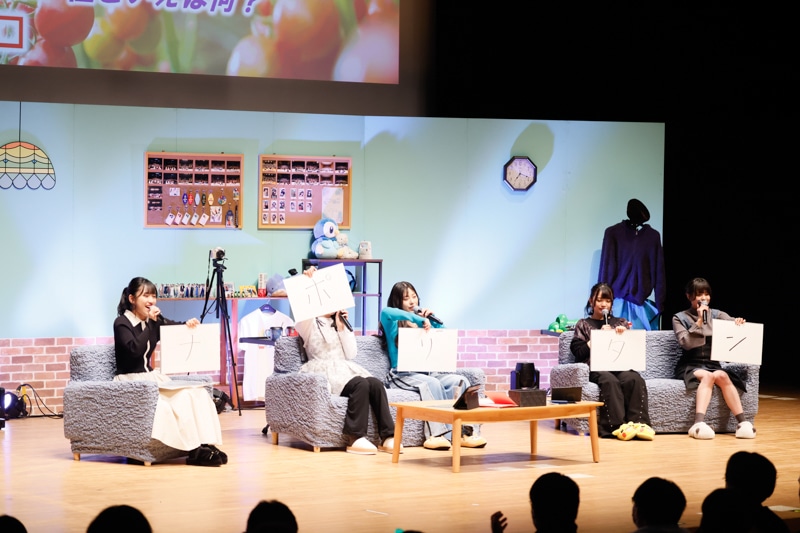 「日々荘」取り壊しの危機に3期生が立ち上がる！　ユニット結成決定後も変わらず絆を育んだ「日々荘3号館〜もっと！にちにちさん＋1～」夜の部レポート-16