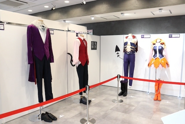 オンリーショップ「舞台『魔入りました！入間くん』THE STAGE　再演　衣裳展」が開催中！　コミックス『ブルーロック(33)』 ノ村優介執筆!SDステッカーセット付き特装版 が発売！　ほか［今日のアニメイト池袋本店］