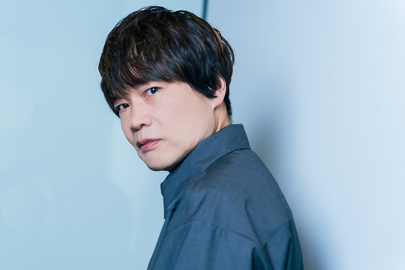 “スパイアクション”の枠を超えた、優しさと共感――『アマチュア』日本語吹替版 チャーリー役・中井和哉さんインタビュー｜玄田哲章さんに励ましてもらえるのは“吹替版の特権”!?-7