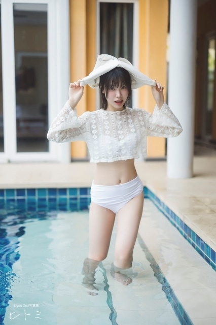 Liyuu C95 写真集「Liyuu in wonderland」